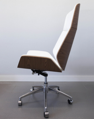 Кресло из натуральной кожи, каркас дерево арт. FX-BC06 - купить в Санкт-Петербурге. Цена 34 820.52 руб.